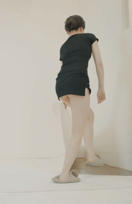 청소하는 처자의 무방비한 일상 이미지 #3