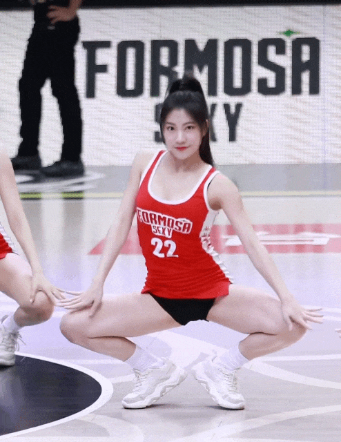 화끈한 스타일인 대만 치어리더 이미지 #3