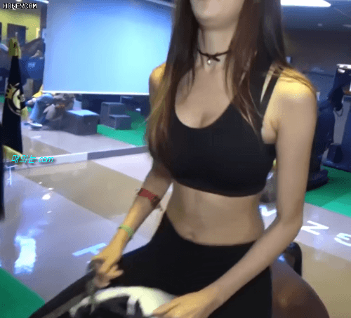 뭔가 야릇한 승마녀 표정 이미지 #4