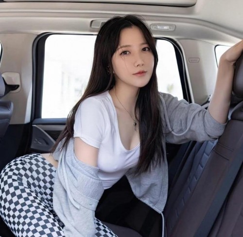 오빠...차에서 한판하까? 이미지 #1