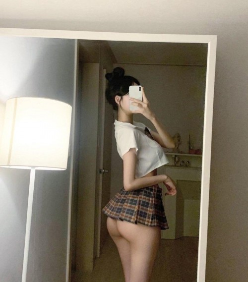 젖통 큰 슬랜더 이미지 #5