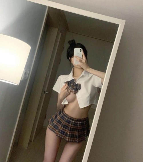 젖통 큰 슬랜더 이미지 #7