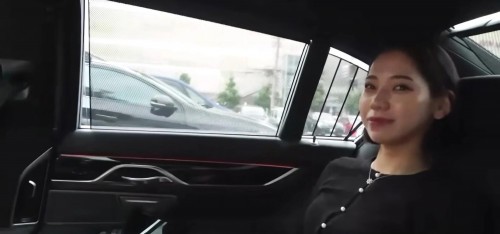 수줍어하는 FC 일본 아이돌 누나 이미지 #3