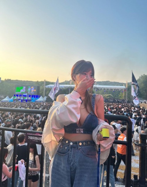 블랙 비키니 거유 가슴골4 이미지 #2