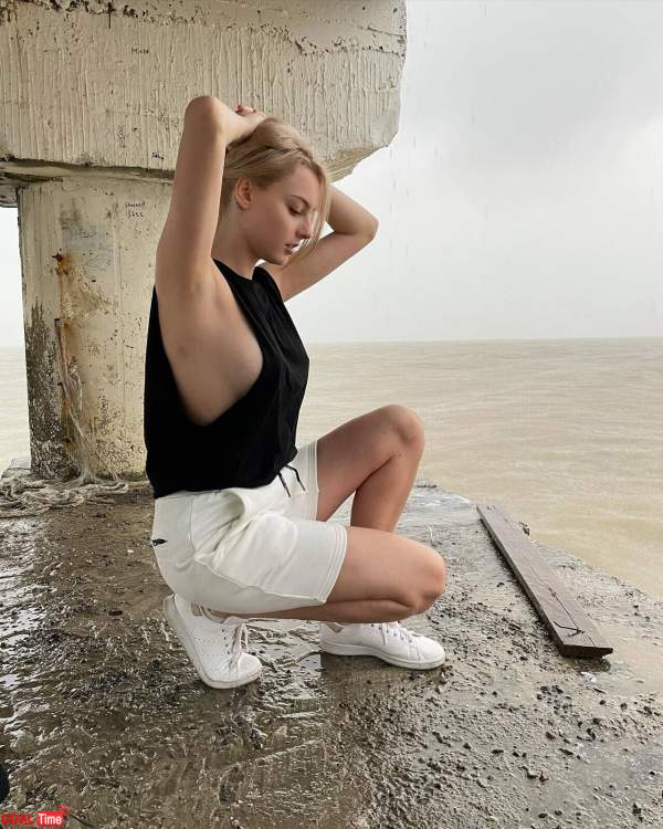 한국에서 활동했던 벨라루스 출신 모델누나 이미지 #5