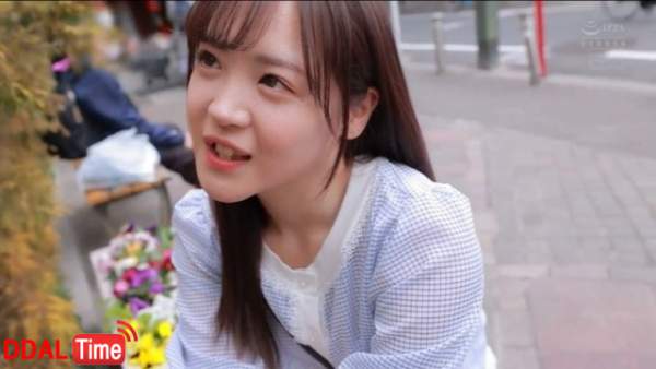 20살 신인 여대생 데뷔작.. 표지 사기 레전드 이미지 #2