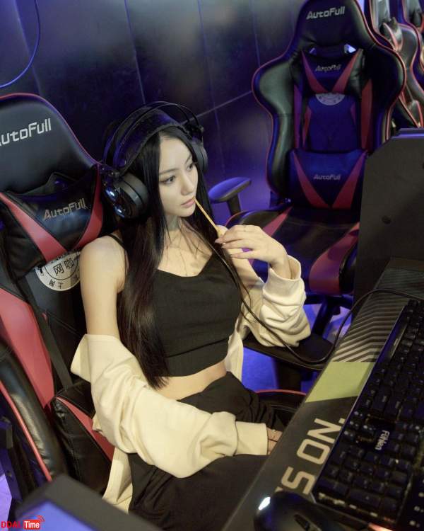 길거리 드럼치던 누나의 이쁜근황 이미지 #3