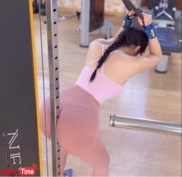 매너라는 게 없는 헬스장 여자 회원 이미지 #1