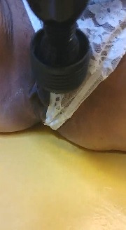 딜도에 환장한 여자 물이.... 이미지 #1