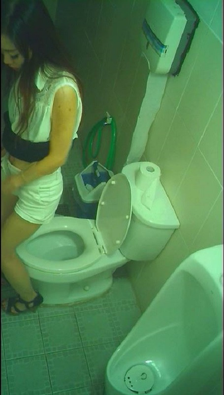 화장실 몰카 이미지 #1