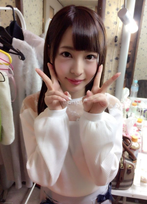 작지만 예쁜 그녀 이미지 #1