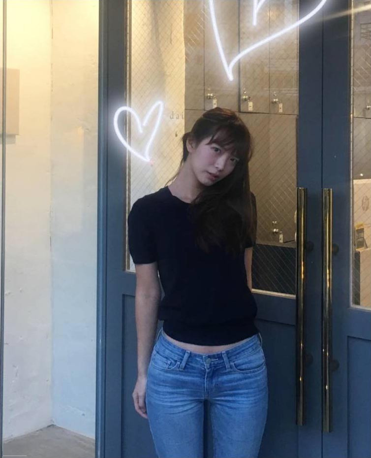 몸매 좋은 모델 이미지 #8