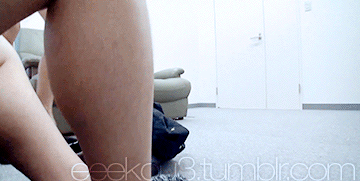 일을 마치고 나가는 처자 이미지 #1