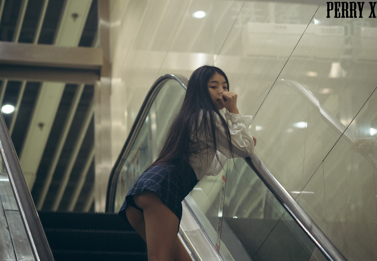 슬쩍 슬쩍 보여주는 이미지 #8